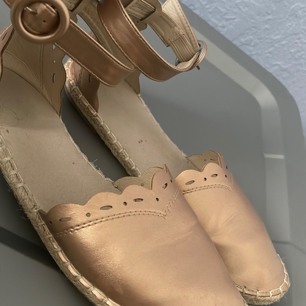 Women’s Pink Sandals 9.5